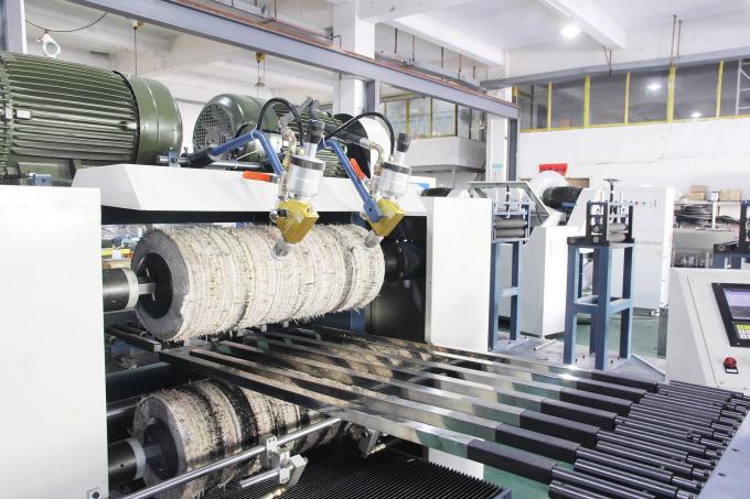 8k miroir ligne de cheveux dessin de fil de finition automatique tuyau métallique / tube carré / machine de polissage ronde pour la finition de surface 6