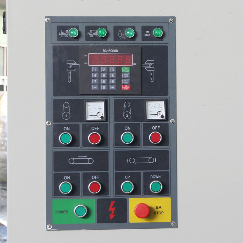 Noyau plat automatique de PLC de machines d'ébavurage en métal de 1500MM avec la ceinture réglable