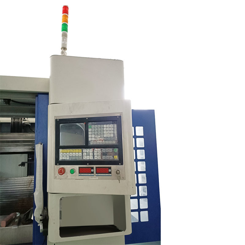Machine à tourner le métal CNC efficace Automatique sans fil Surface à 5 axes Outils de polissage du métal