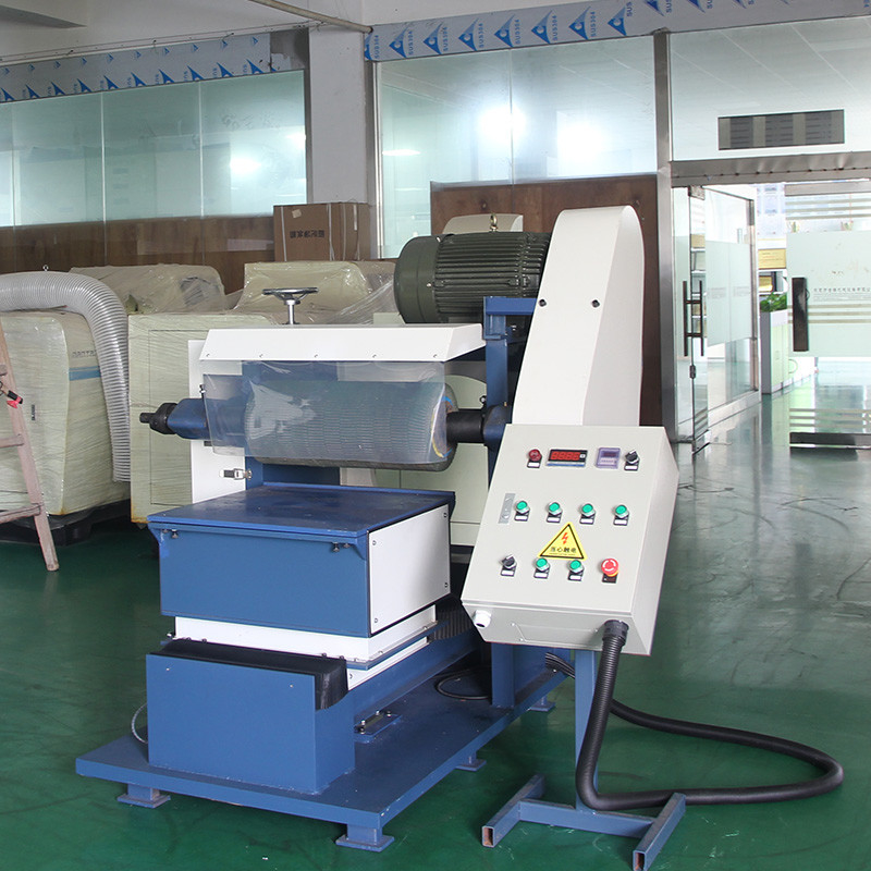 Machine de polissage des métaux en acier inoxydable de surface 600*600