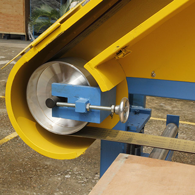 Bateau de travail Machine de polissage de la ligne de cheveux durable en tôle de type métallique