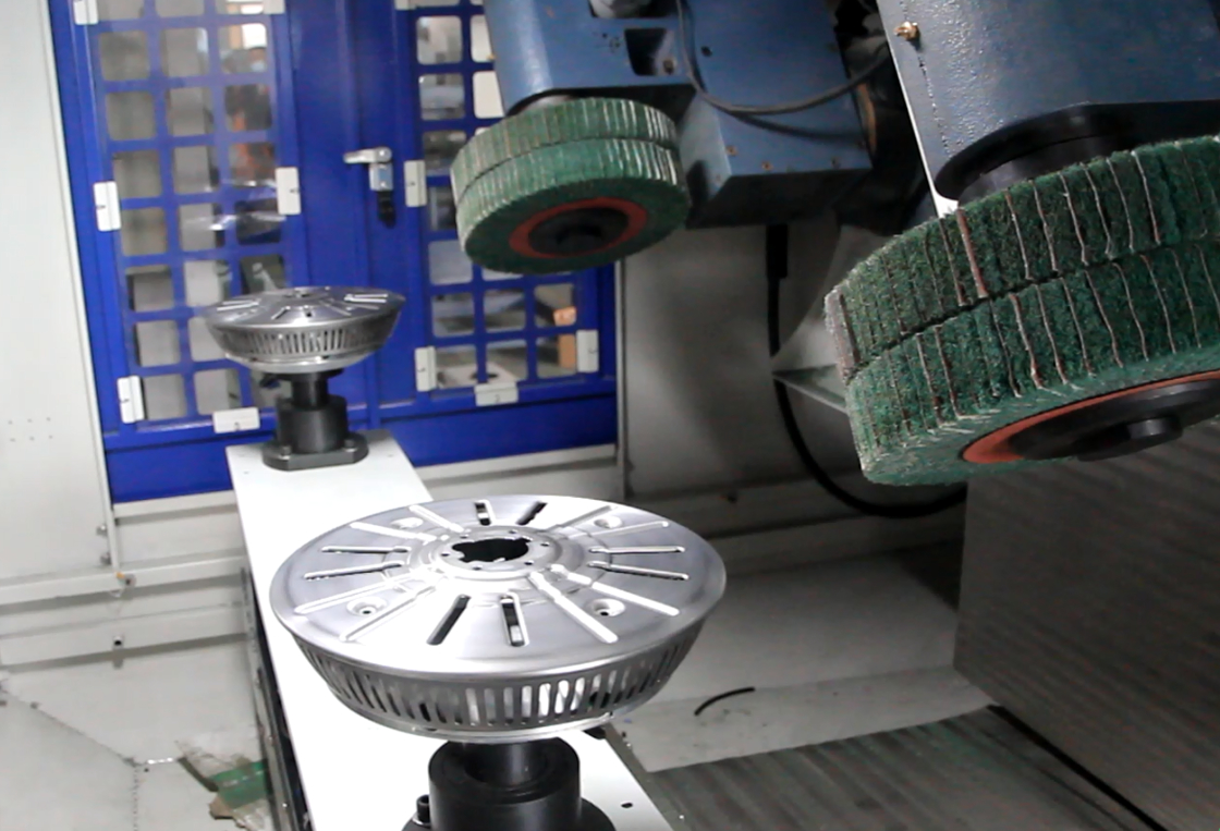 Machine de polissage CNC à 5 axes JINZHU CNC Surface 5 axes Outils de polissage de métaux Tour CNC pour métaux