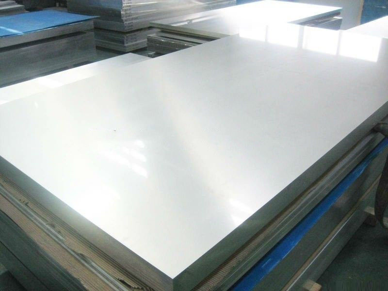 Machines de polissage des métaux de finition de surface Vitesse de la ceinture 10-30m/S Moteur 4kw Avec système de collecte de poussière